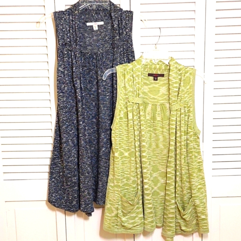 Lot of 2 Space-dyed Sweater Vests, size M